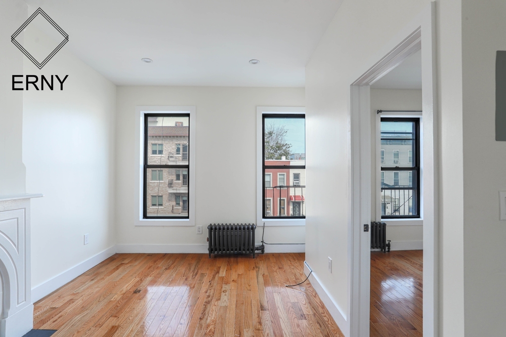 1130 Lafayette Avenue - Photo 0