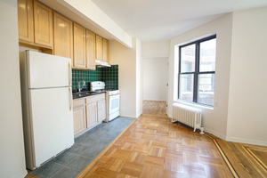 145 East 16th Street - Photo 4