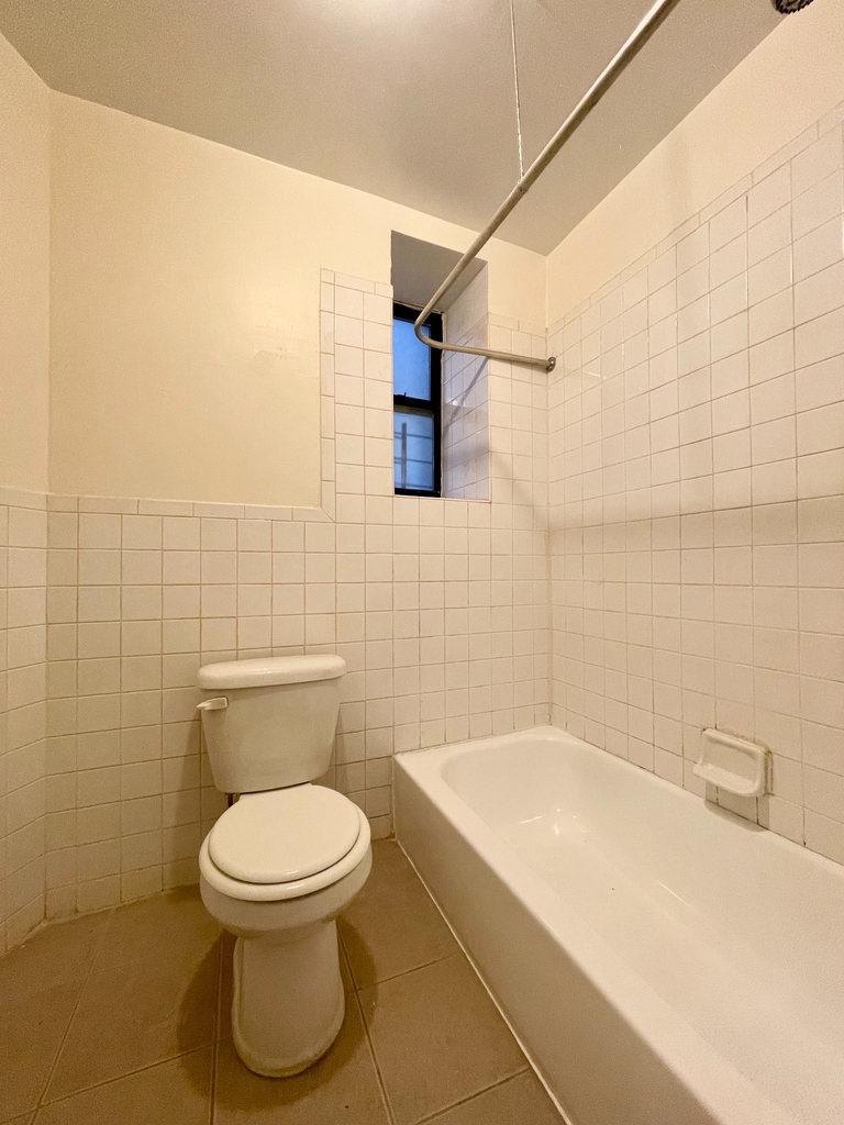 455 East 116th Street - Photo 8