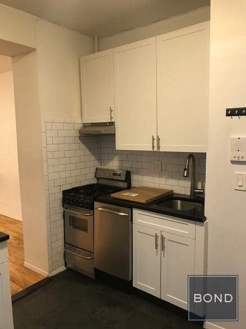 East 91 Street - Photo 1