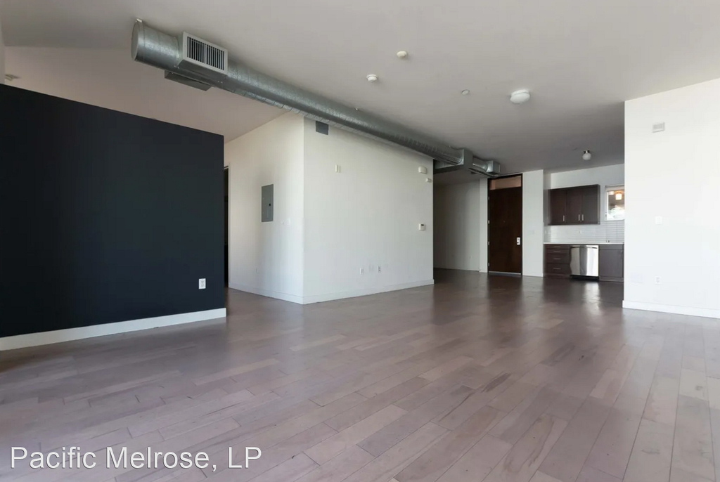 5700 Melrose Avenue - Photo 8