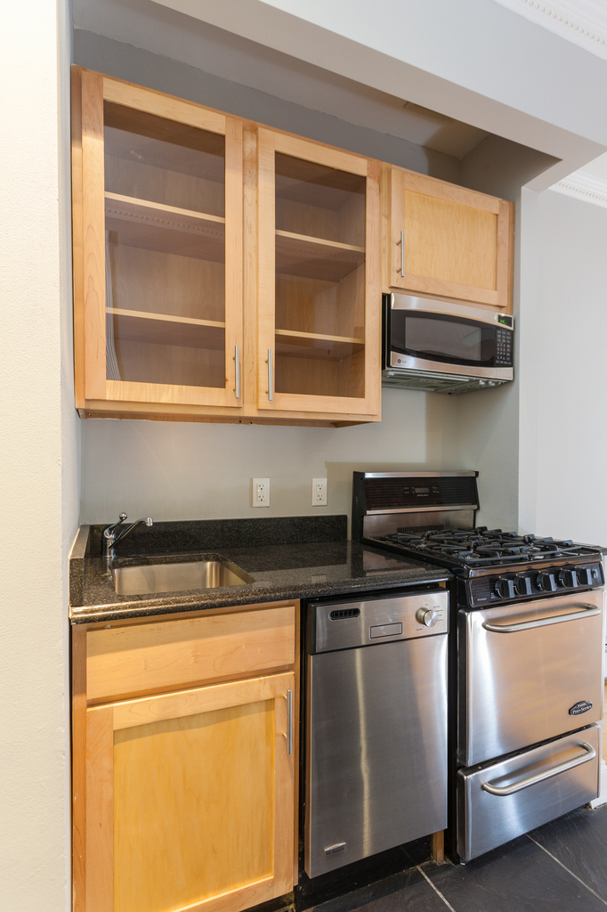 42 Avenue B, #5 - Photo 0