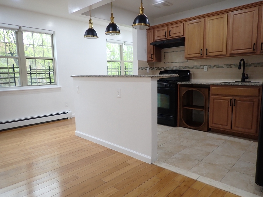 334 Saratoga Avenue - Photo 8