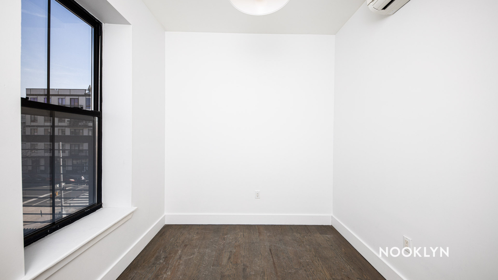 835 Dekalb Avenue - Photo 11