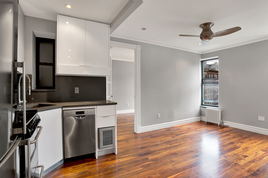 Lexington Avenue and East 101st Street - Photo 1