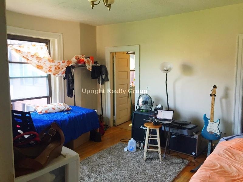 1094 Boylston St. - Photo 0