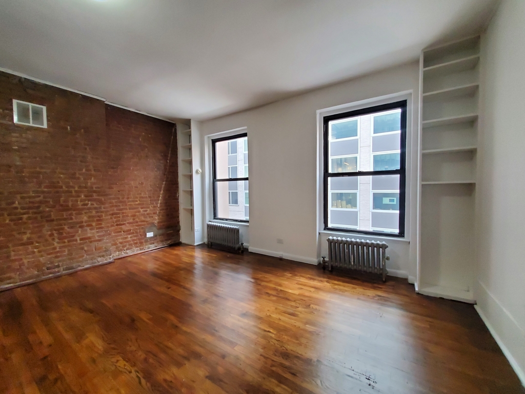 150 East 46th Street - Photo 0