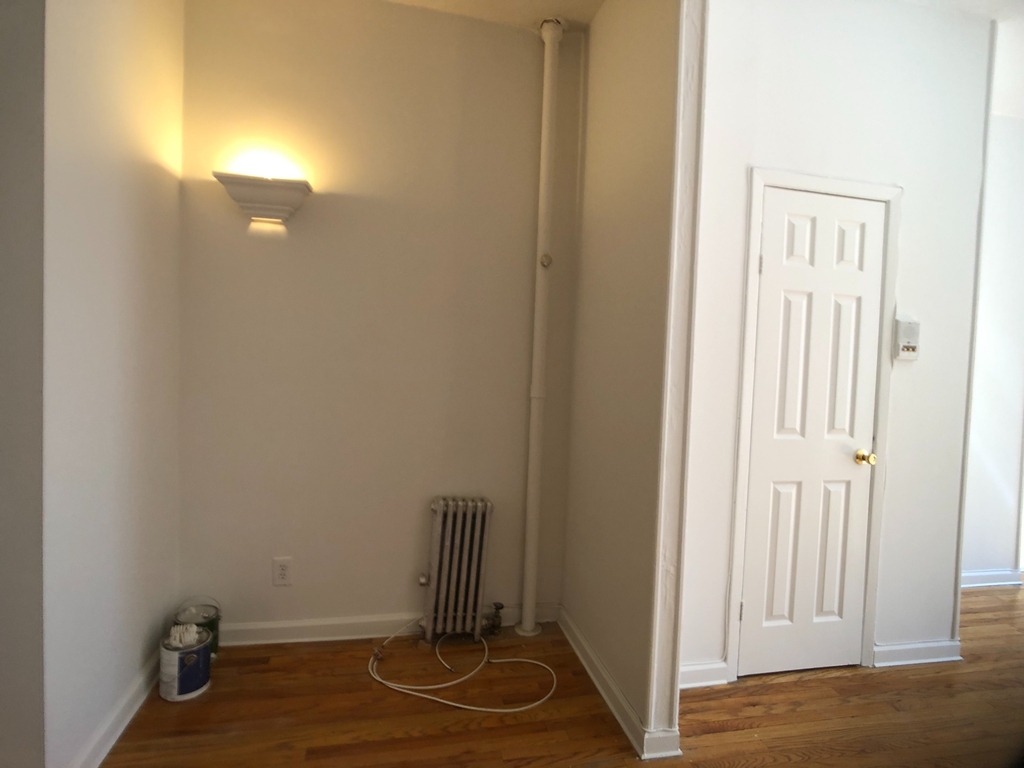 186 East 2nd Street - Photo 8