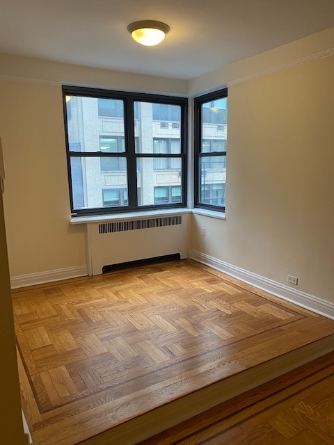 124 East 24th Street - Photo 2