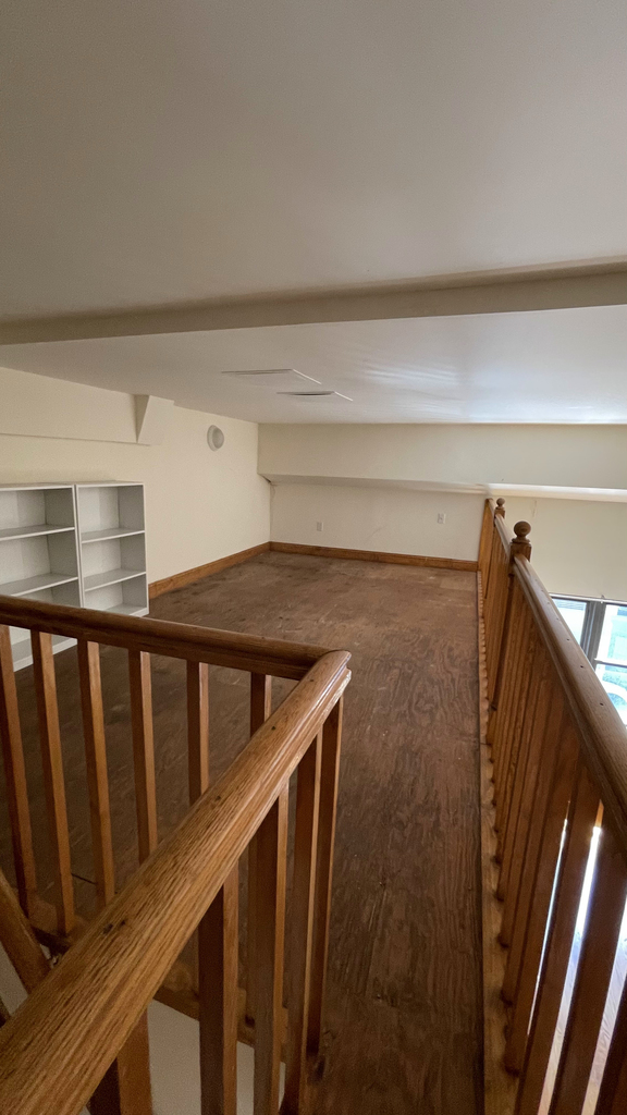 Spacious 1 bed duplex for rent West 75th Street No fee  - Photo 7