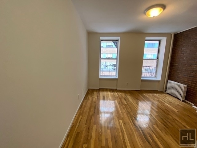 444 West 58 Street - Photo 8