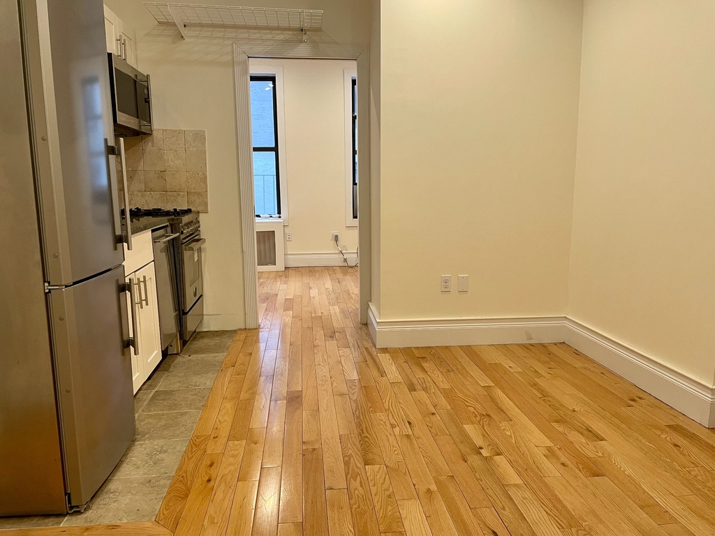 256 East 10th Street - Photo 1