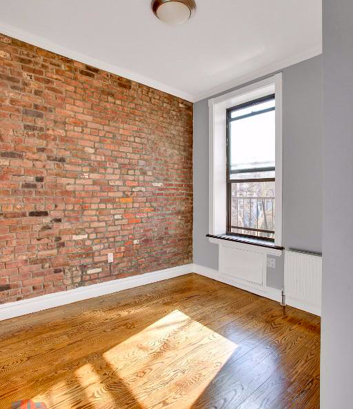 47 1/2 East 1st Street - Photo 1