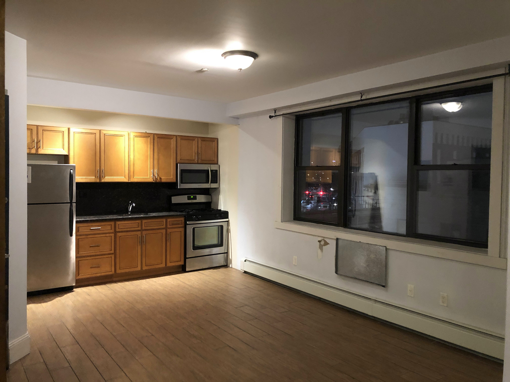 1223 Broadway - Photo 4