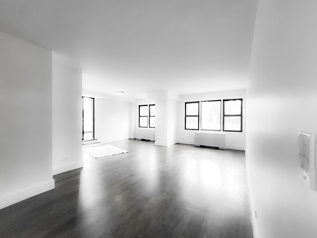 220 East 63rd Street - Photo 2