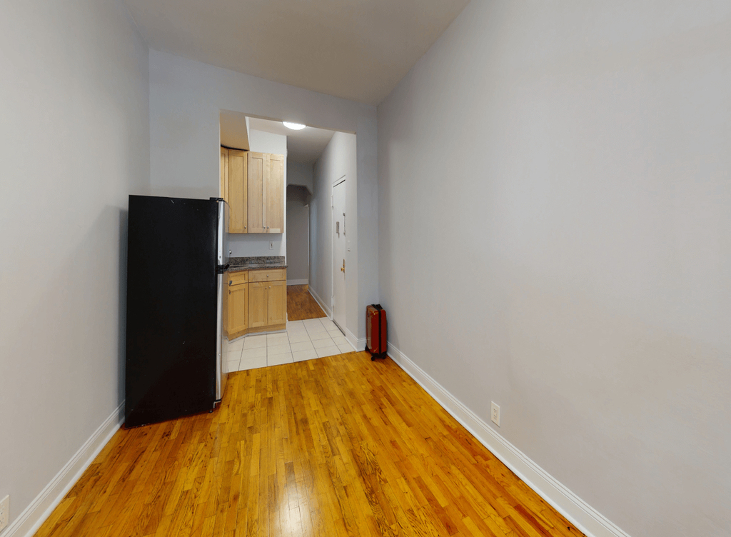 154 Ridge Street - Photo 1