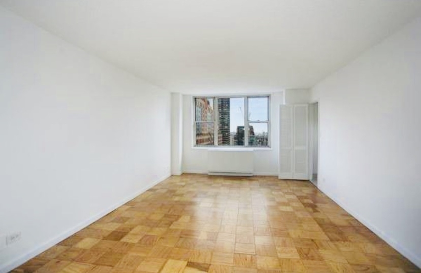 166 East 34th Street - Photo 0