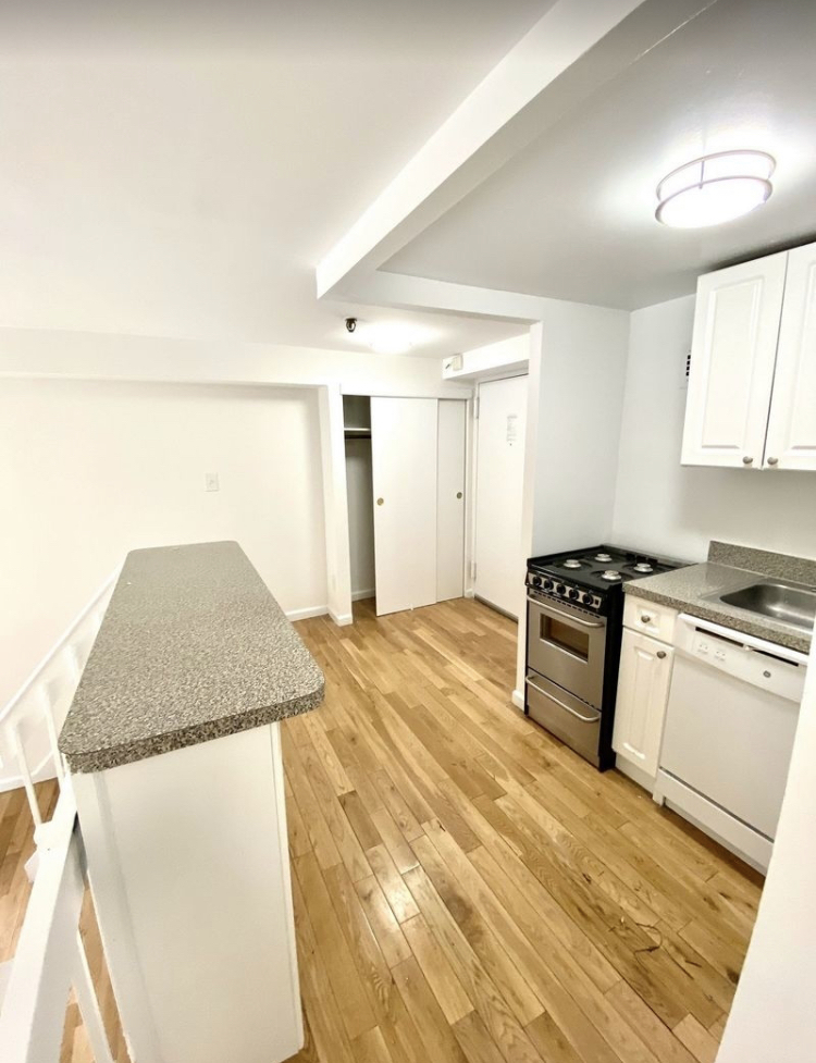 220 East 22nd Street - Photo 1