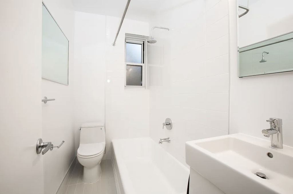 W 18th Street - Photo 4
