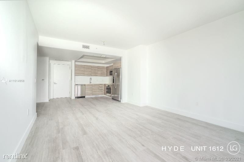 3401 Ne 1 Av - Photo 3