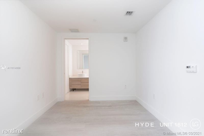 3401 Ne 1 Av - Photo 7