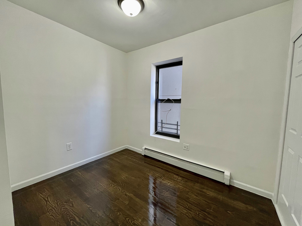 879 Dekalb Avenue - Photo 1