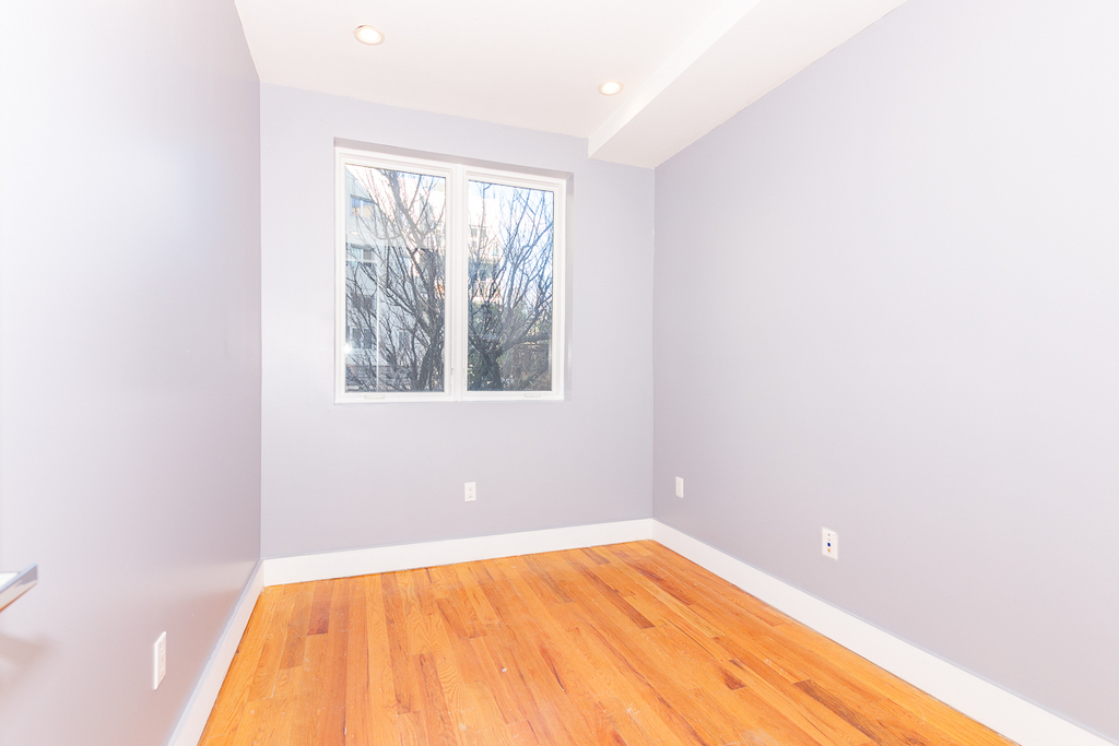 679 Grand Street - Photo 8