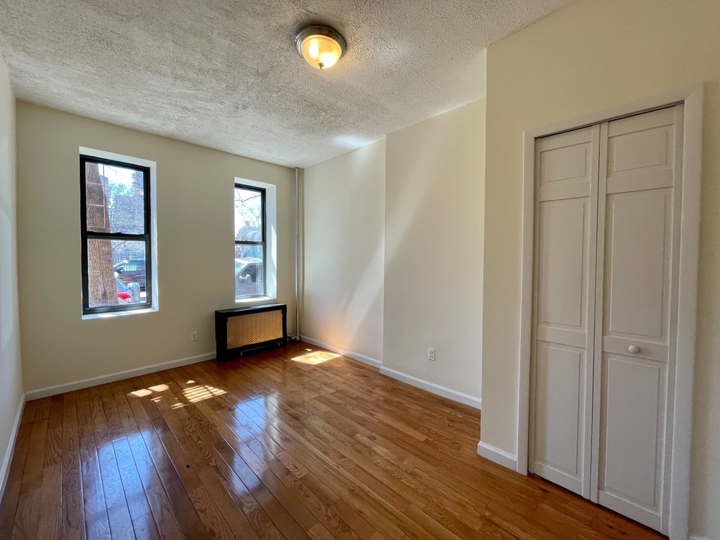 425 East 114th Street - Photo 1