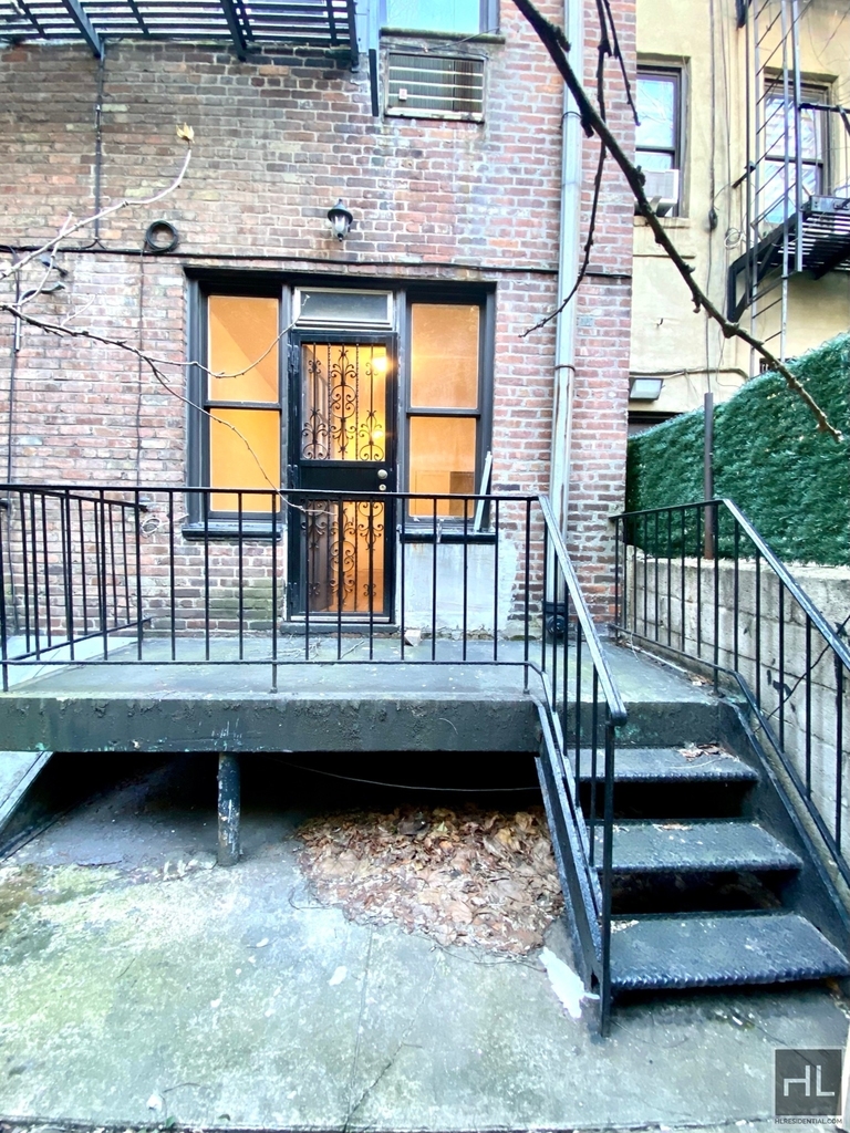 East 81st Street - Photo 2