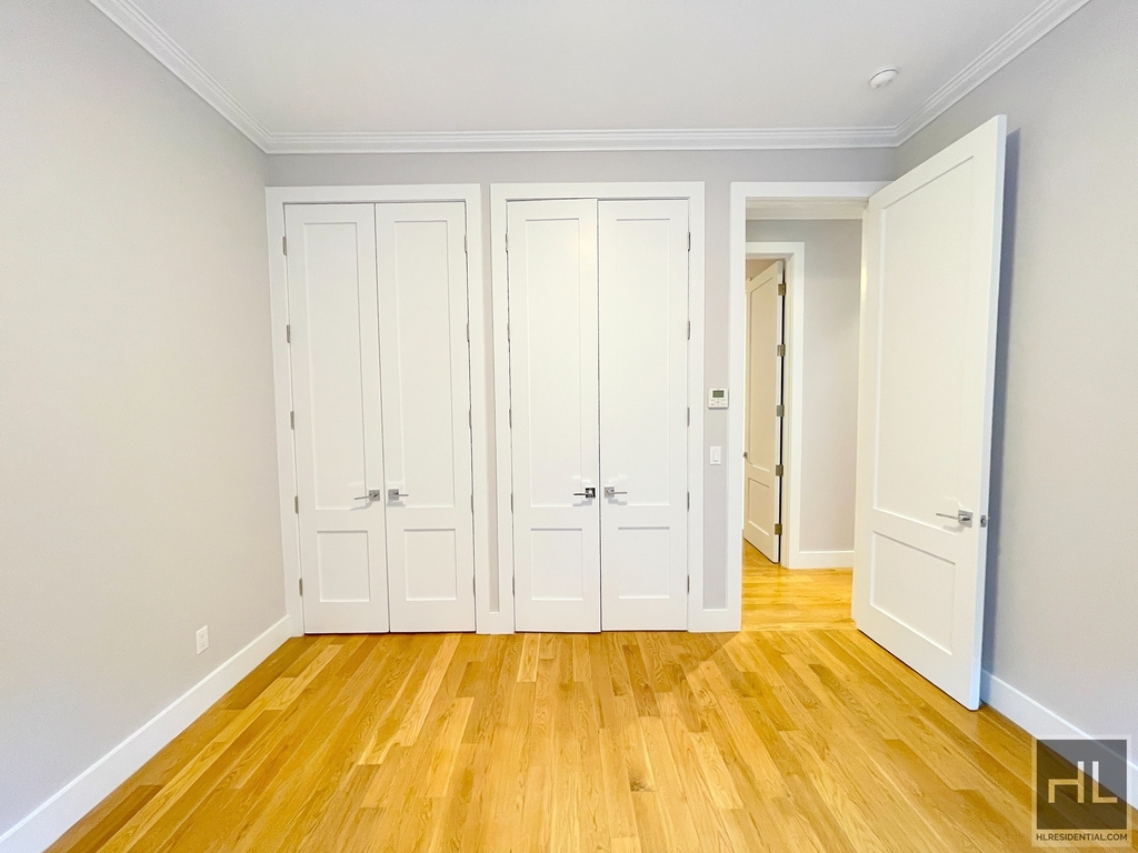 252 West 76th Street - Photo 11