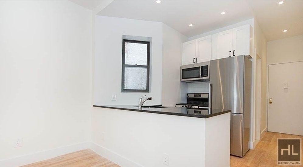 East 83 Street - Photo 1