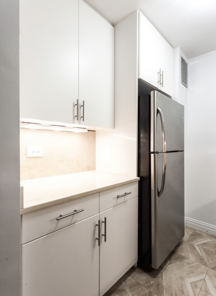 201 East 87th Street - Photo 2