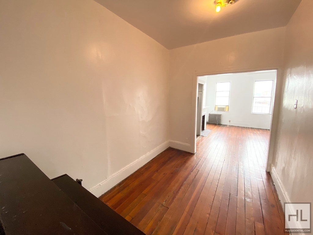 202 Kent Street - Photo 3