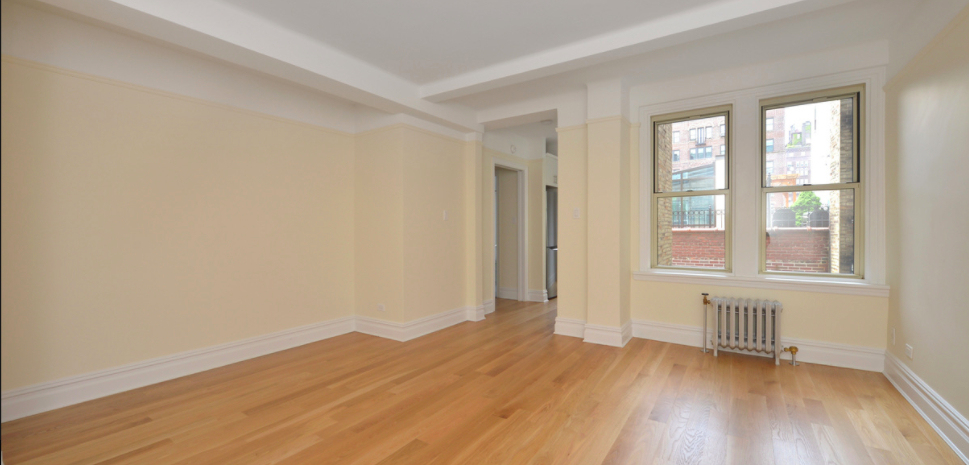 25 East 10th Street - Photo 1