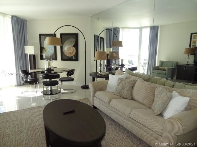 17375 Collins Ave - Photo 3