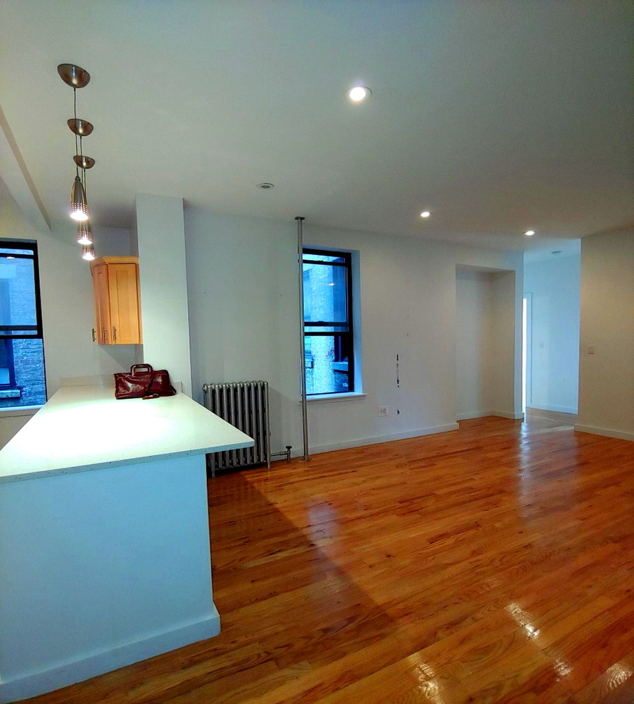 160 West 118th Street - Photo 2