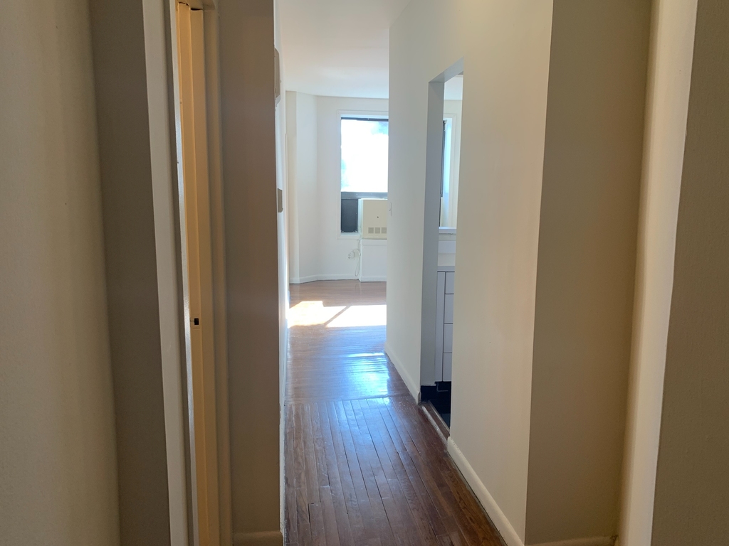 221 East 33rd Street - Photo 2