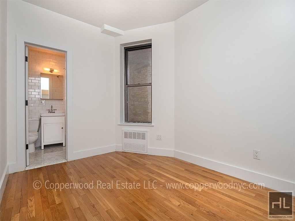 East 89 Street - Photo 3