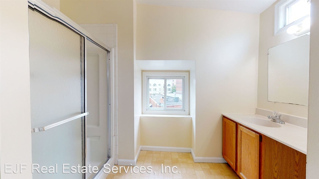 1647 Fuller Street Nw - Photo 9