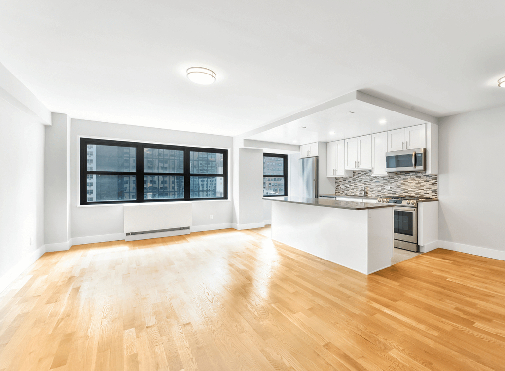 303 East 47th Street - Photo 3