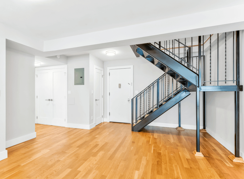 303 East 47th Street - Photo 4