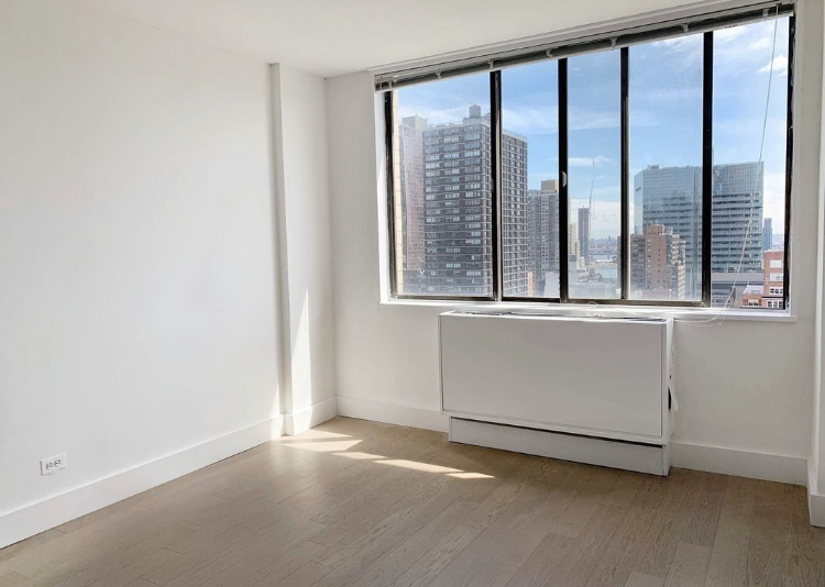 200 East 33rd Street - Photo 1