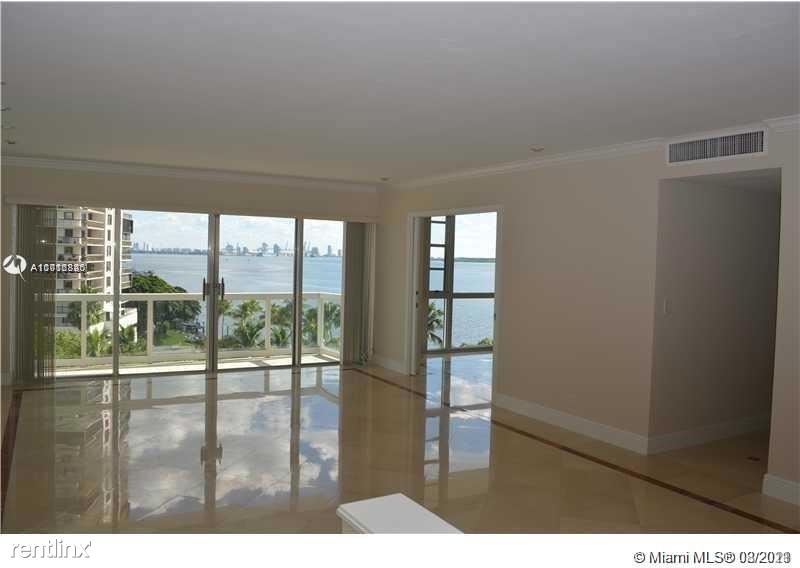 2451 Brickell Ave - Photo 1