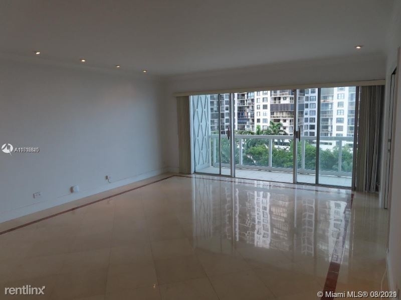 2451 Brickell Ave - Photo 7