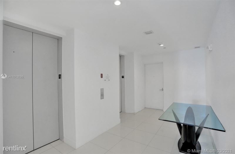 1100 Biscayne Blvd - Photo 18