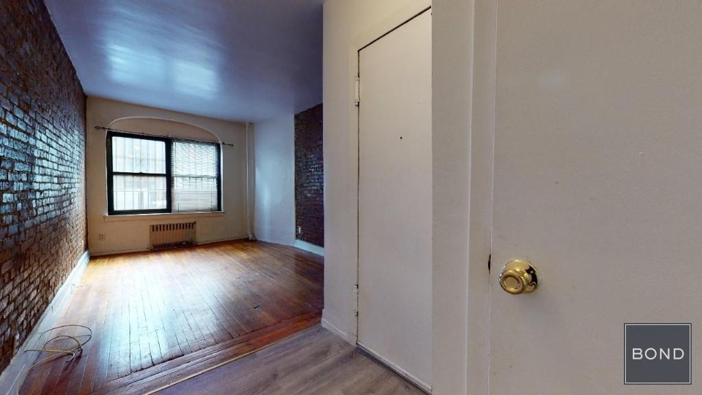 137 East 30th Street - Photo 1