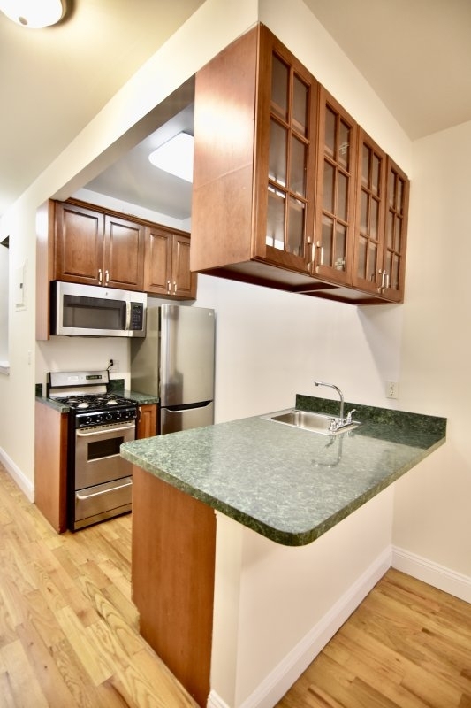 360 West 119th Street - Photo 2