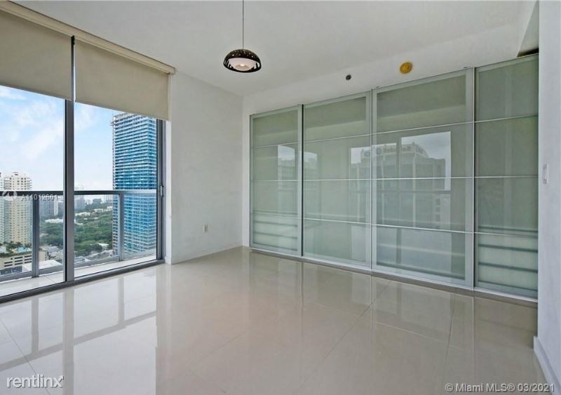 1060 Brickell Ave, Miami Fl - Photo 3