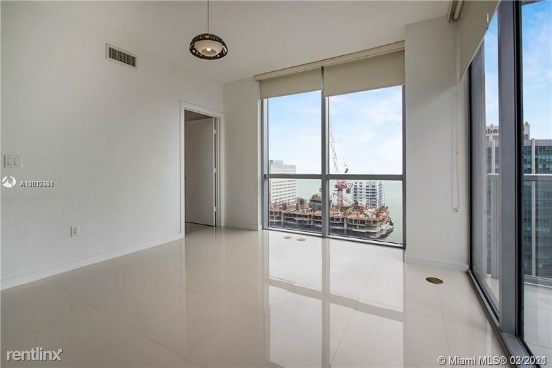 1060 Brickell Ave, Miami Fl - Photo 2