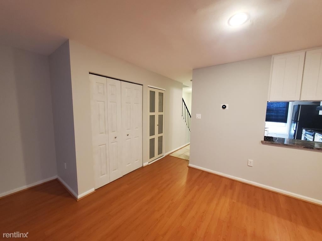 905 South Rolfe Street Apt B - Photo 6